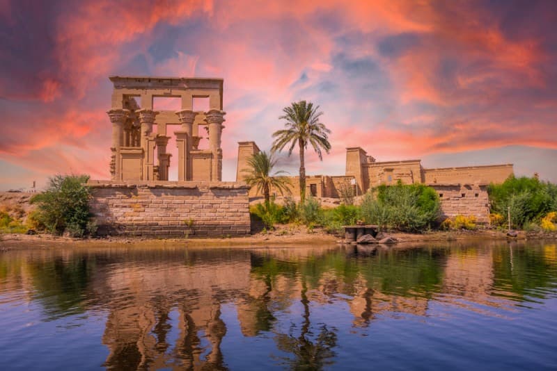 Iberotel Crown Emperor Luxor-Aswan Cruise 